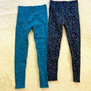 Pair of compression leggings Size S